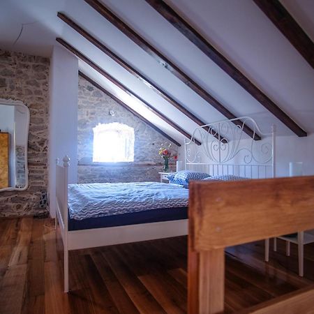 Stone House Kula Milica Villa Mala Cista Phòng bức ảnh