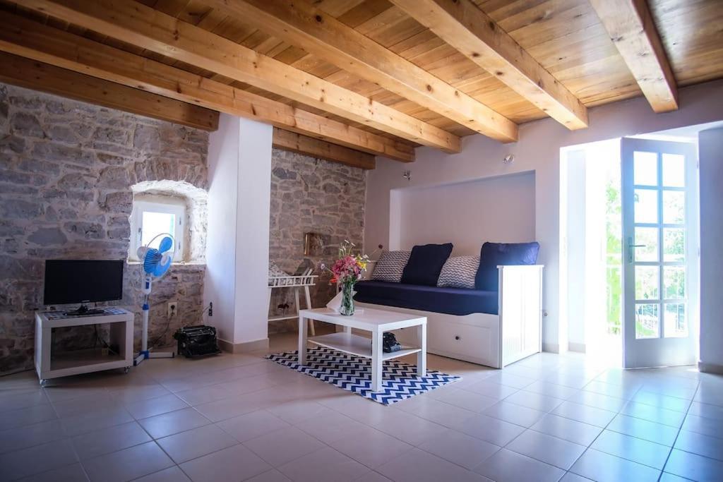 Stone House Kula Milica Villa Mala Cista Ngoại thất bức ảnh